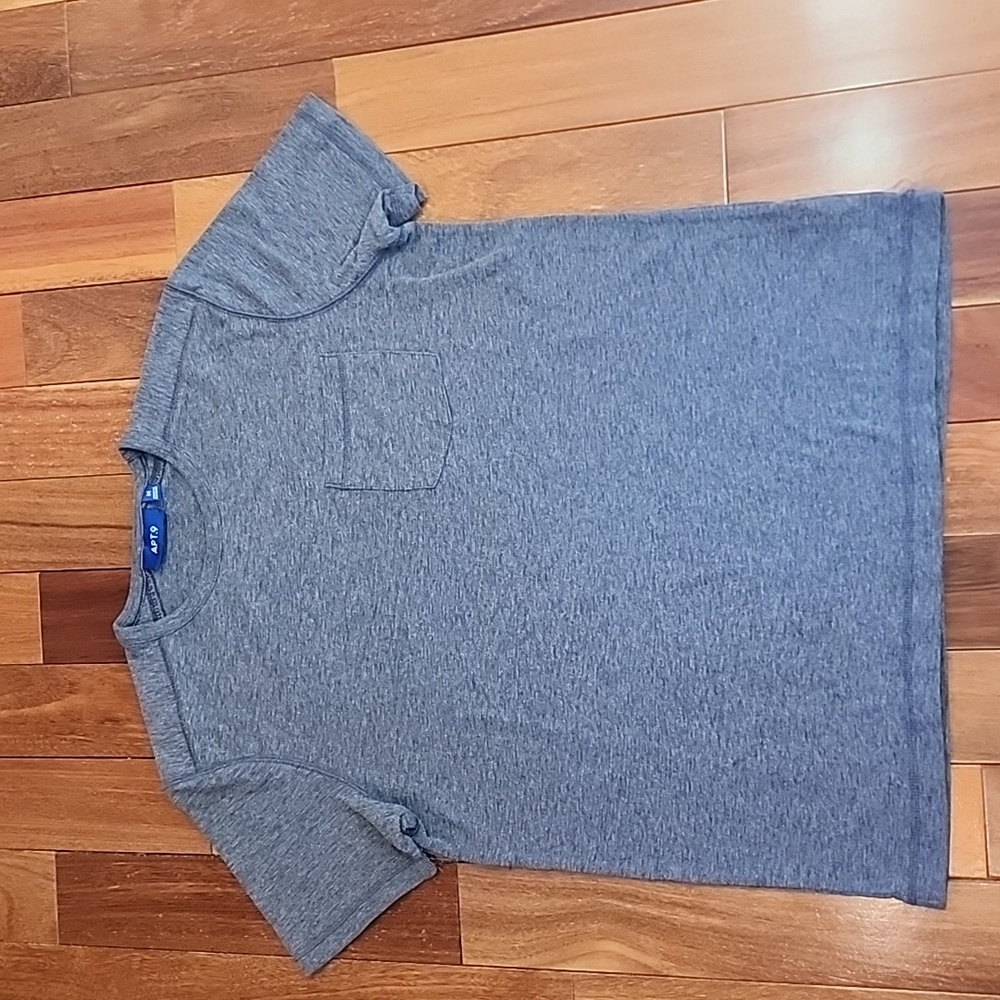 Men's gray size Medium short sleeve pocket t-shirt